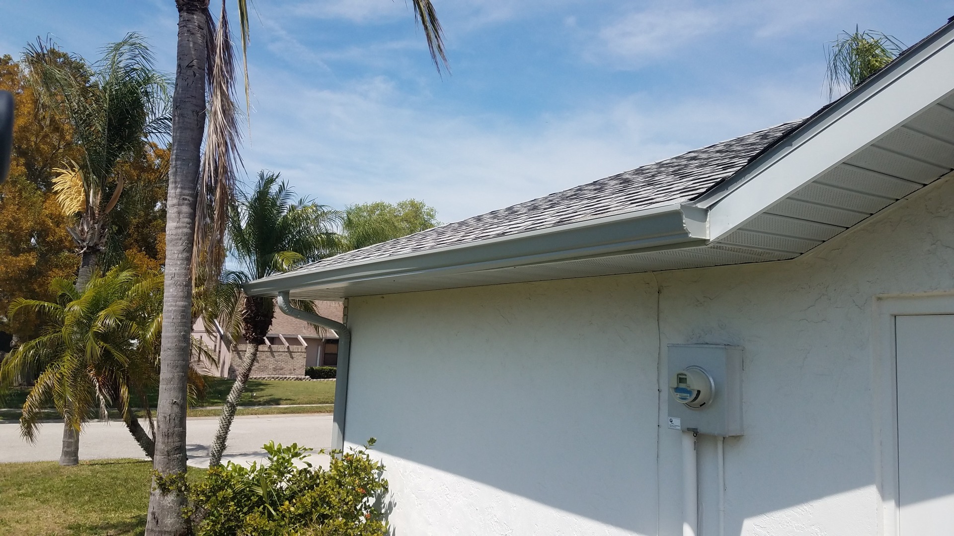 Residential gutter corner detail on a Tampa Bay home
