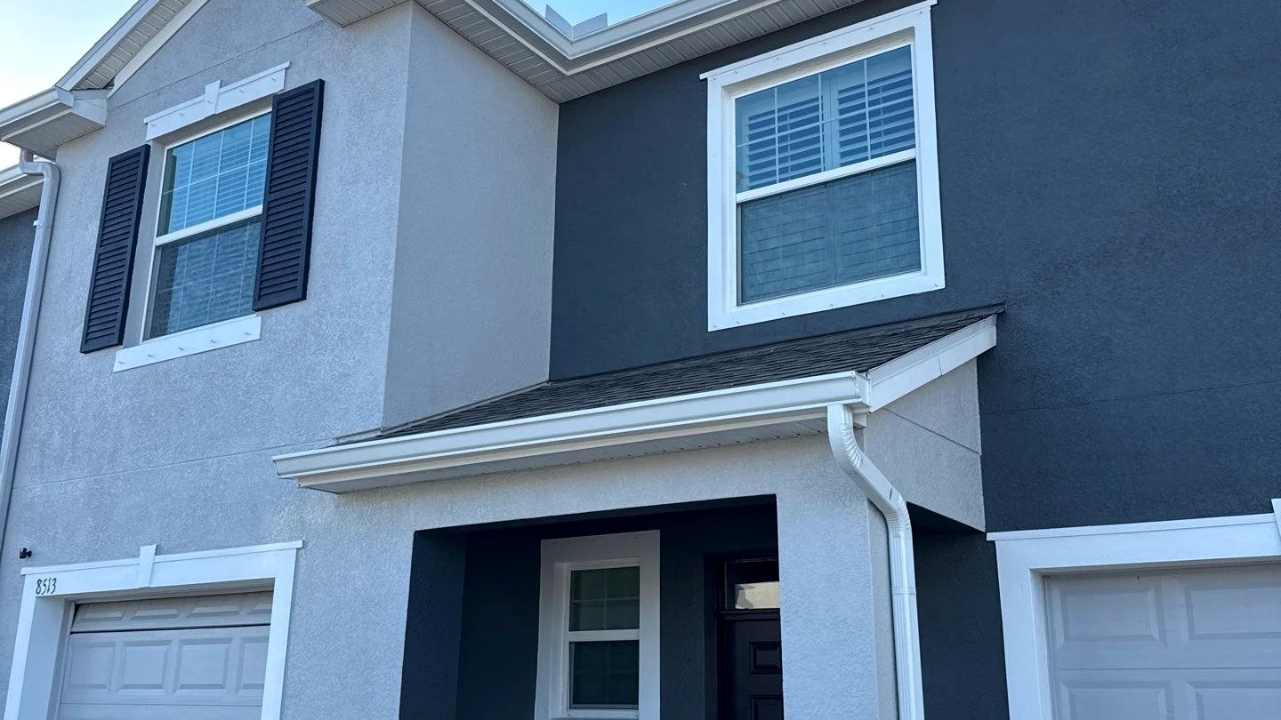 Sistema de canaletas a escala comercial en una propiedad de Tampa Bay